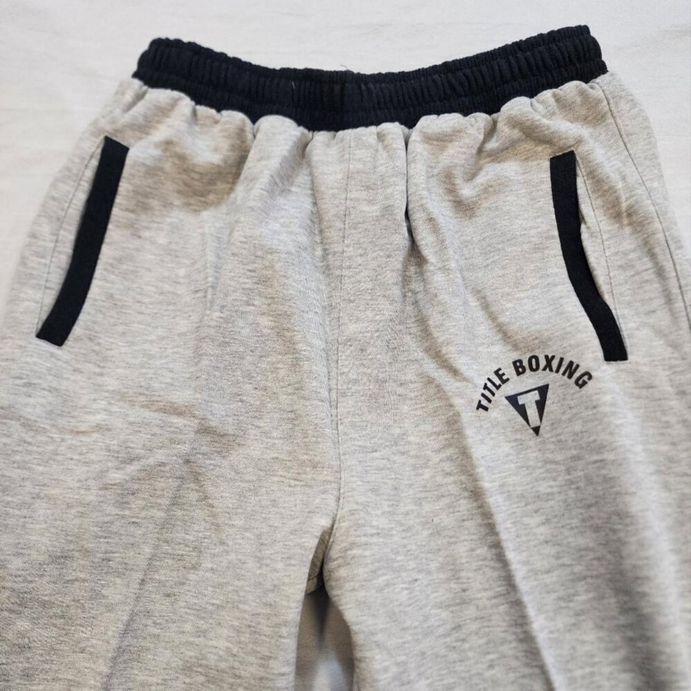 NWT Title Boxing Men's Heather Gray Black Trim 2 Pockets Sweatpants, sz LG, MD